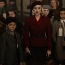 Saoirse Ronan and Elliott Heffernan in "Blitz."